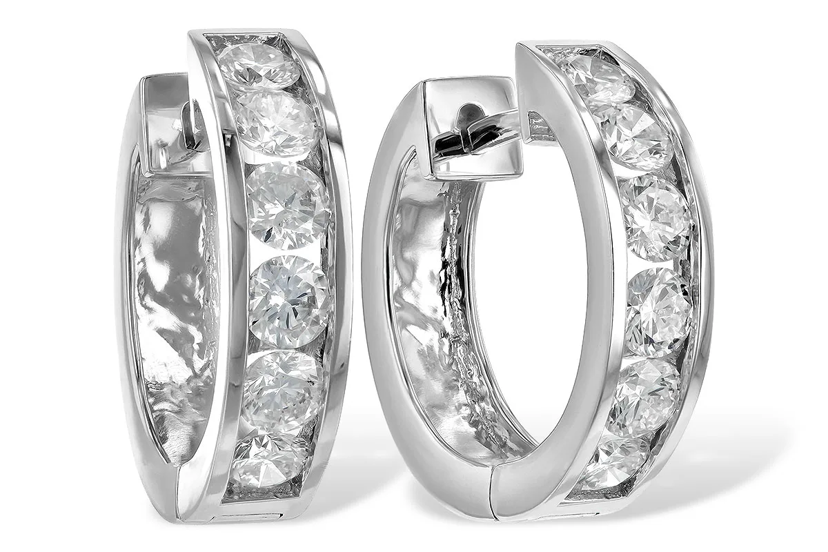 Diamond Earrings in white gold