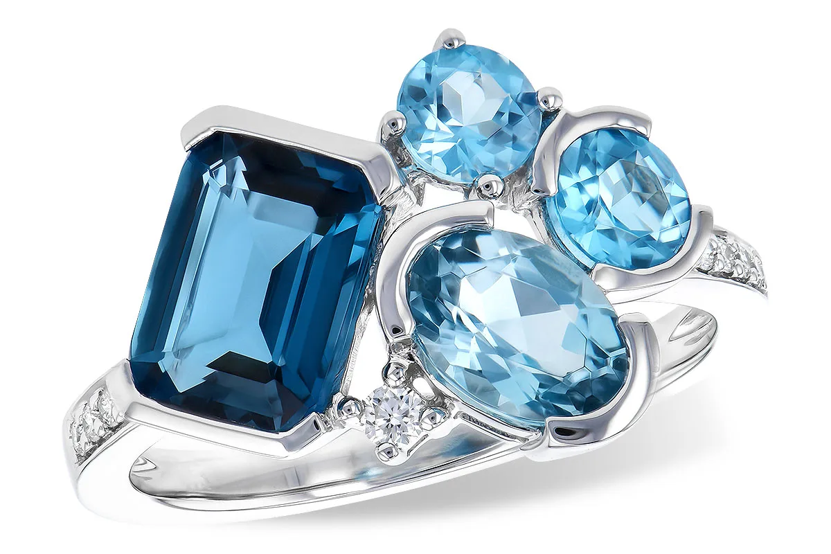 Blue Topaz Ring in white gold