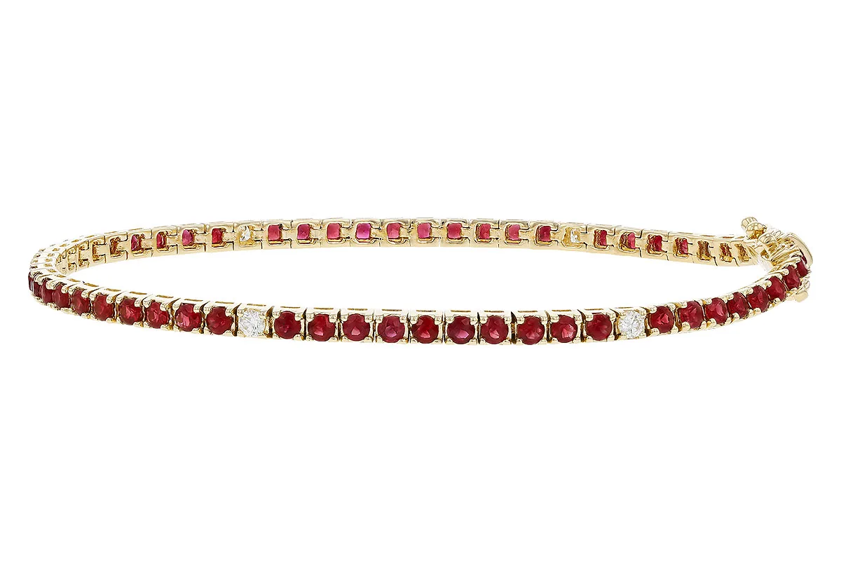 Ruby Bracelet in yellow gold
