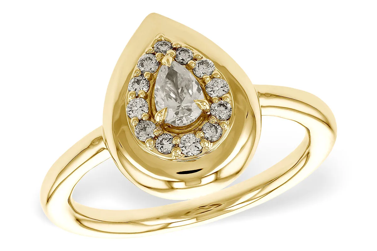 Diamond Ring in yellow gold