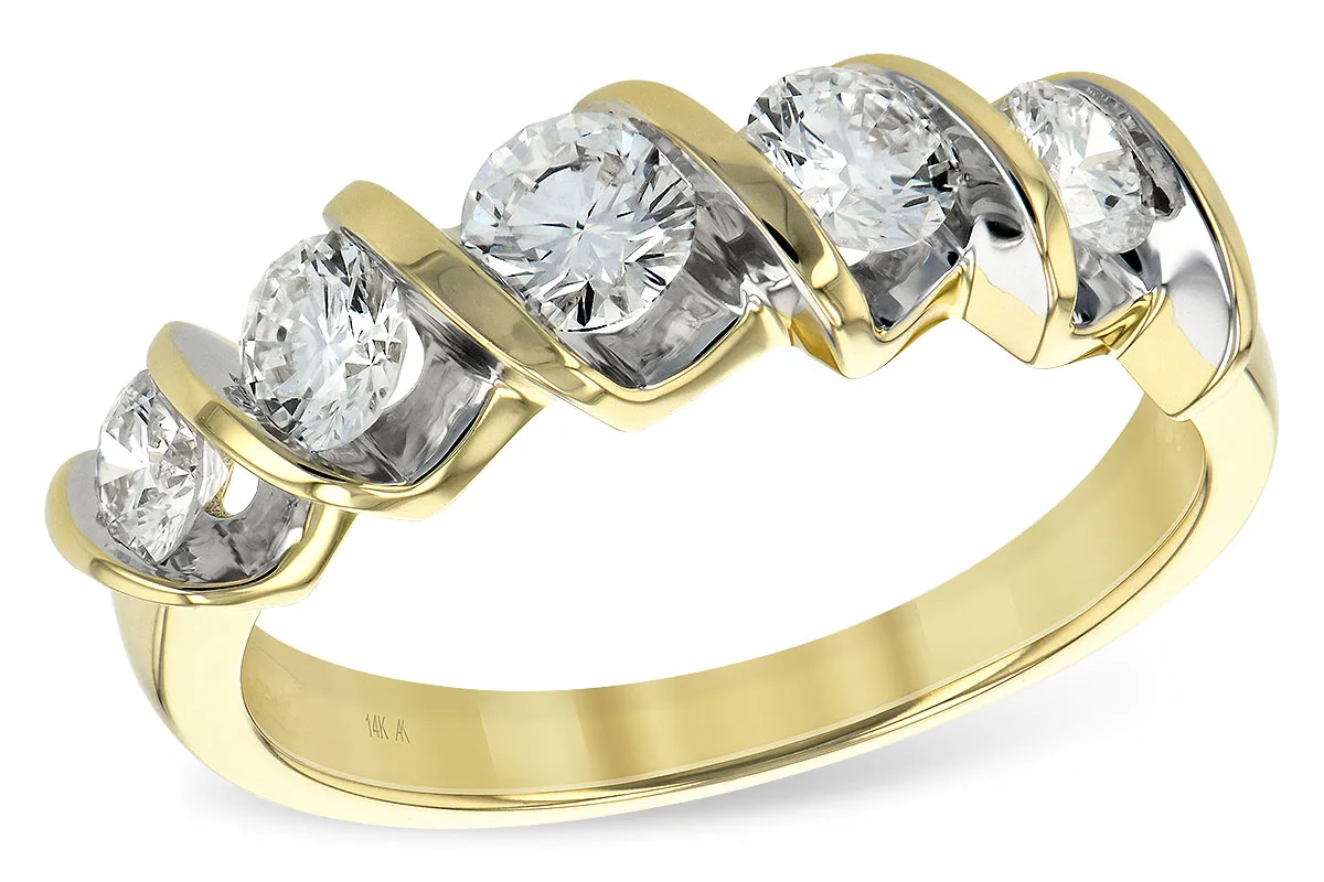 Diamond Wedding Band in yellow gold