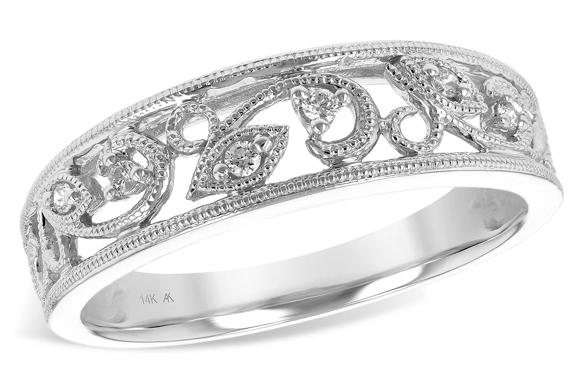 Diamond Wedding Band in white gold