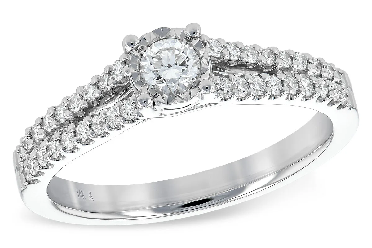 Diamond Engagement Ring in white gold
