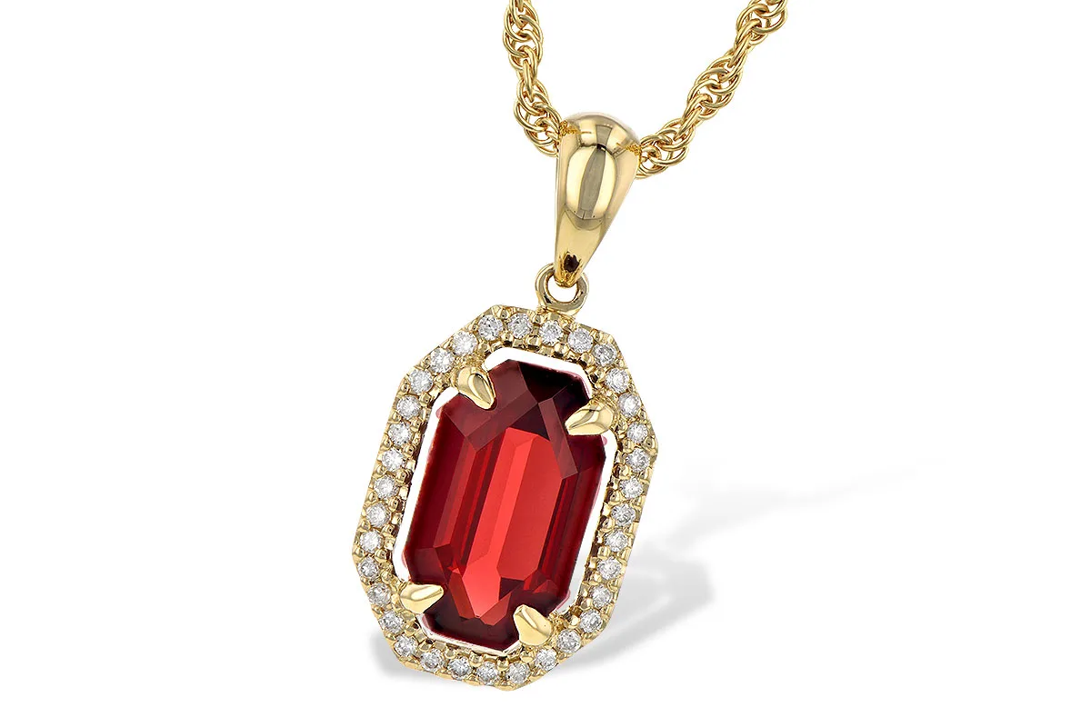 Garnet Necklace in yellow gold