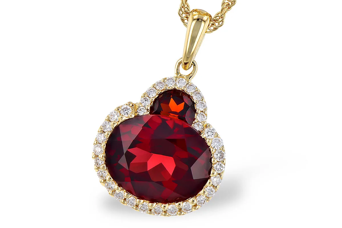 Garnet Necklace in yellow gold