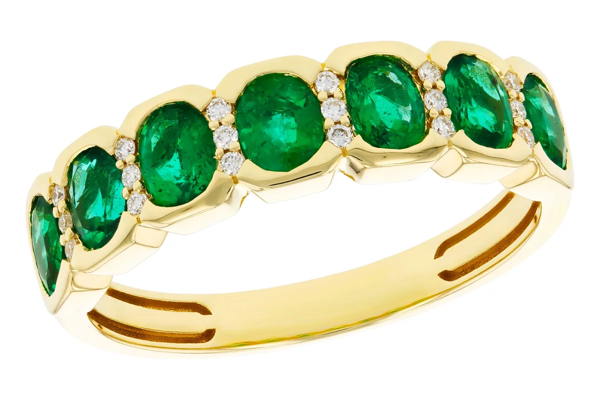 Emerald Wedding Band in yellow gold